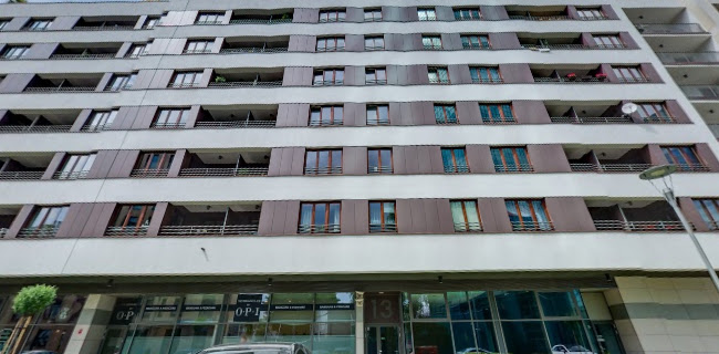 Pokorna 2/8, 00-199 Warszawa