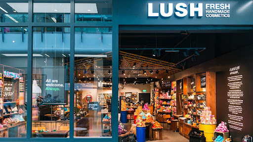 Lush Cosmetics Reading