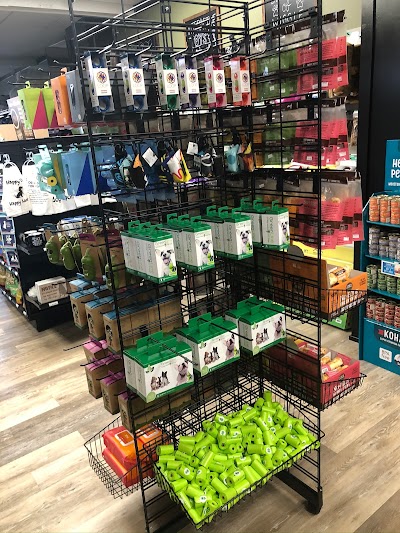 EarthWise Pet Supply & Grooming Newton