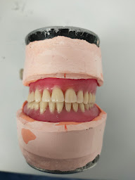 Photo n°2 de Laboratoire Dentaire Kady Diakité à Romorantin-Lanthenay (Centre de prothèses dentaires)