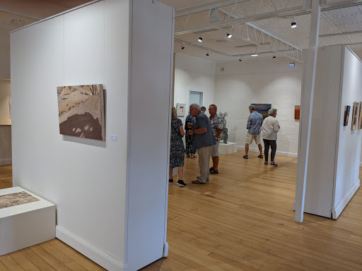 Roxy Gallery - Thumbnail