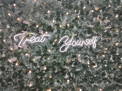 F.O.E BOUTIQUE - Visual