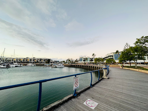 Raby Bay Harbour Park