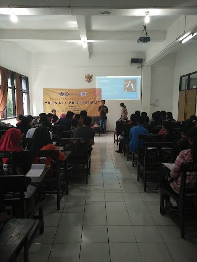 Photos of University of Tribhuwana Tunggadewi