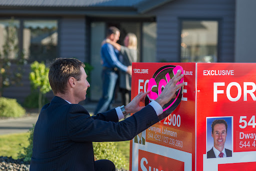 Dwayne Lohmann - Summit Real Estate - Thumbnail