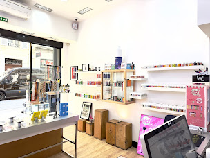 Photo n°20 de STUFF – Réparation iPhone & Smartphone à Marseille à Marseille (Magasin de téléphonie mobile)