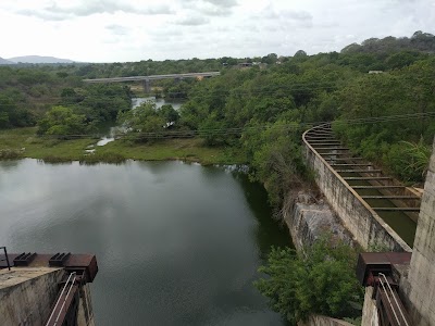 Photos of Lunugamwehera Dam