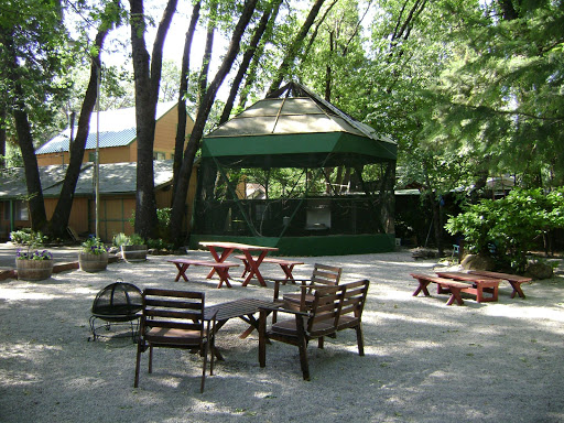 Cedar Lodge Motel