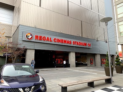 Regal Thornton Place ScreenX & IMAX