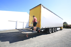 Photo n°5 de Transport VIDAL & Tonnay Express (Transport routier, transport express, stockage) à Surgères (Société de transport routier)