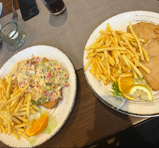 Toni's Bayerischer Hof Gallery - Germany