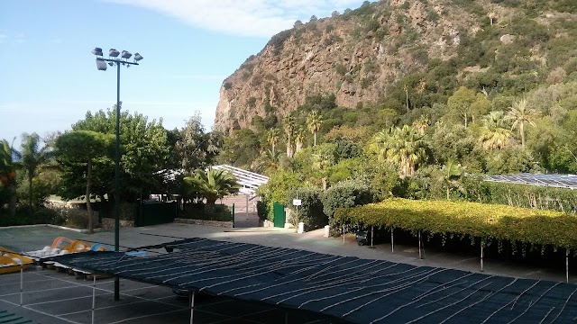 Spiaggia Libera Baia Di San Montano