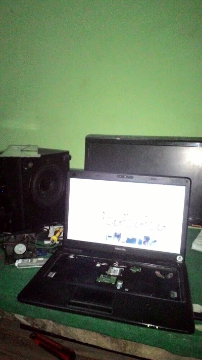 Photos of riza computer ungaran