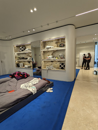 Off-White Milan - Visual