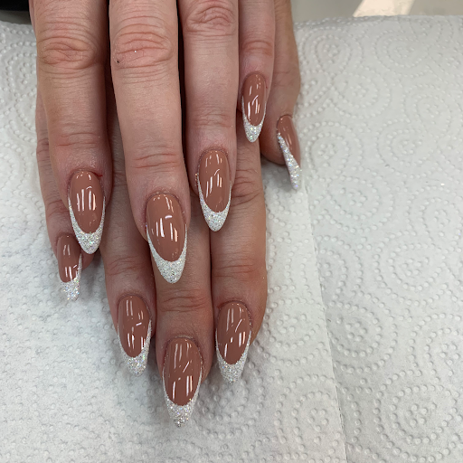 Wormley nails - Visual