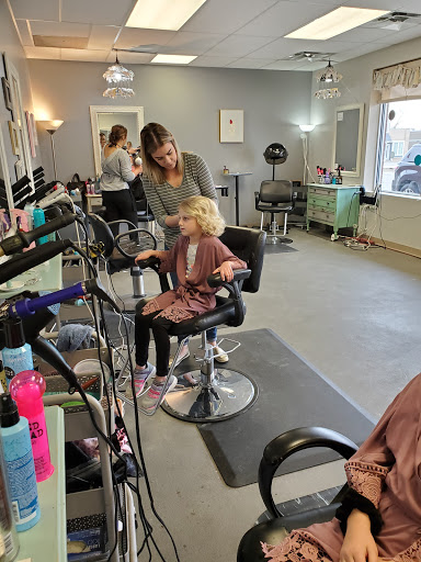 Maxine hair studio - Thumbnail