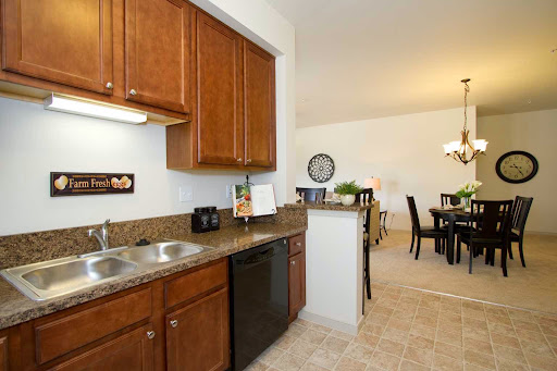 Shady Oak Apartments - Thumbnail