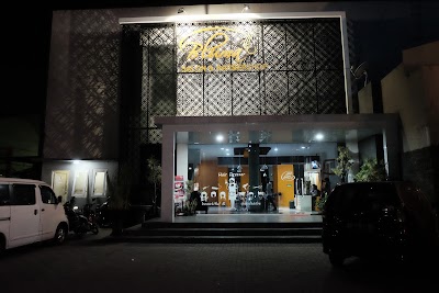 Photos of Bluma Salon & Barber