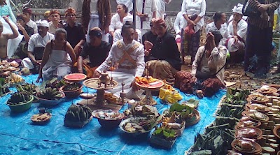 Photos of Pura Giri mulya