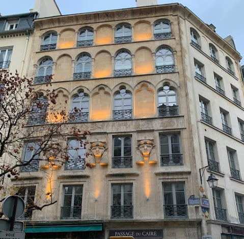 Hotel du Sentier by null