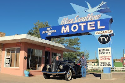 Blue Swallow Motel