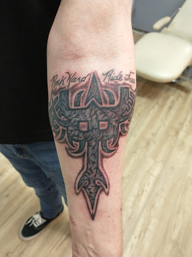 Dominant Tattoo's - Visual