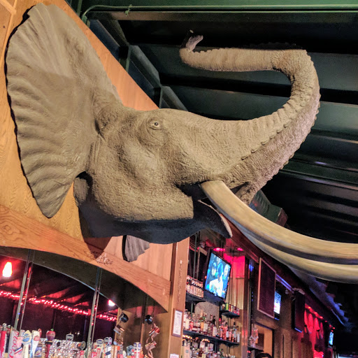 DT's Liquor Mart