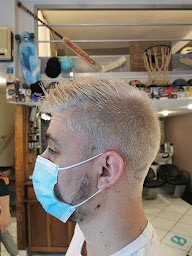 Photo n°40 de Elégance Coiffure à Grenoble (Salon de coiffure)