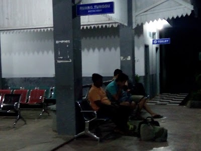 Photos of Stasiun Lima Puluh