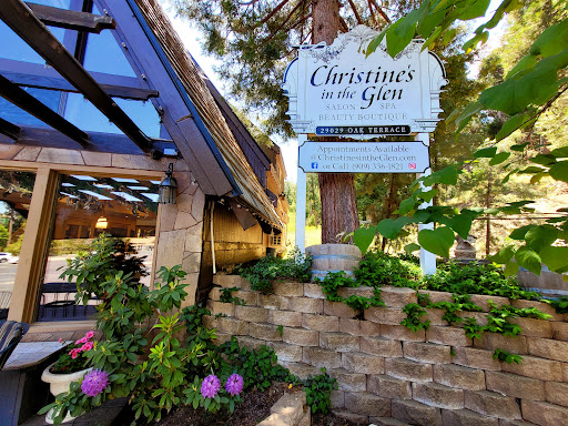 Christine's in the Glen Salon Spa & Beauty Boutique - Thumbnail