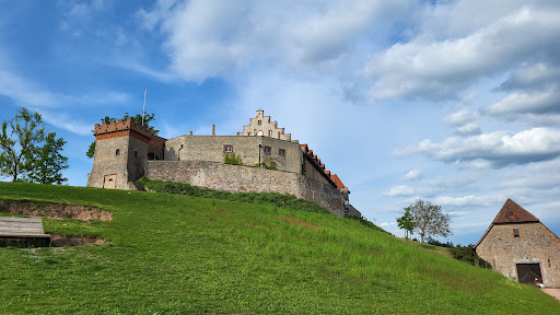 Parkplatz Schloss Staufenberg - Thumbnail
