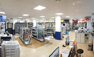 Photo n°2 de AD NAUTIC Toulon à Toulon (Magasin d'articles de ski nautique)