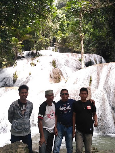 Photos of Air Terjun Saluopa