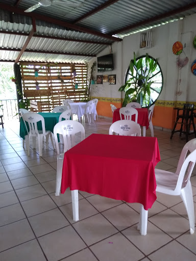 Restaurante Del Río - Thumbnail