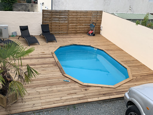 Photo de Pk Couverture : couvreur, charpentier, zingueur , menuisier, dépannage d’urgence 24h24 à Ludon-Médoc (33290)