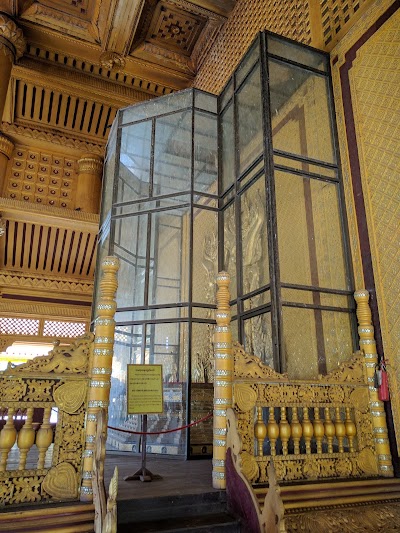 Photos of Bee Throne Hall