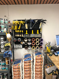 Photo n°13 de PROJET TRAVAUX DECO à Asnières-sur-Seine (Magasin d'outillage)