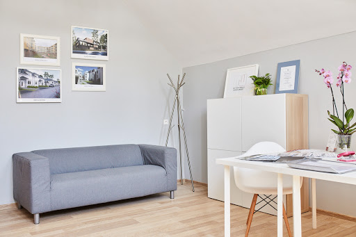 My Four Walls Nieruchomości