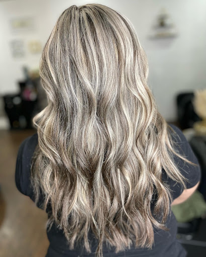 Glow Up Hair Studio/ Hair By Nikki - Thumbnail