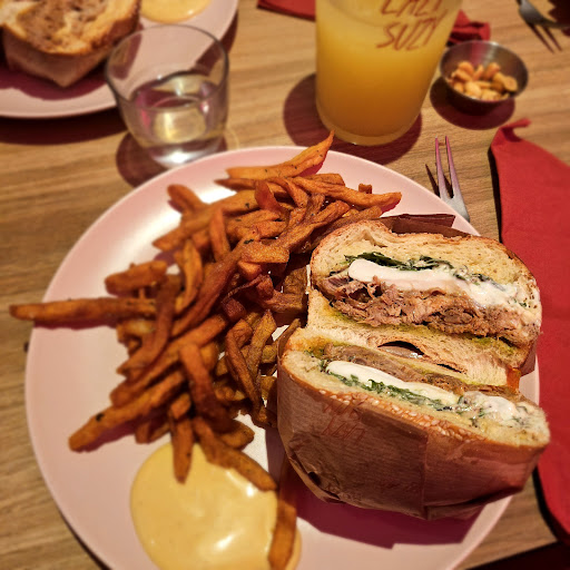 Photo 5 - Lazy Suzy - Smoked BBQ Burger Tours