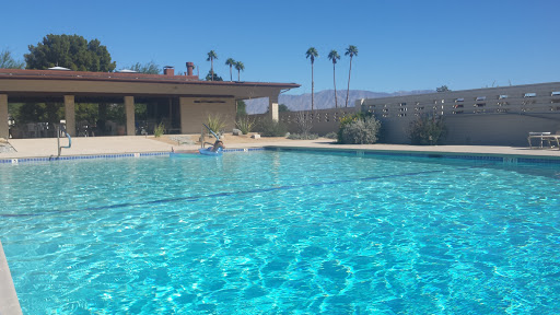 Club Circle East Resort - Thumbnail