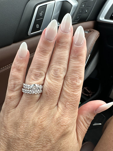 Luxe Nails - Visual
