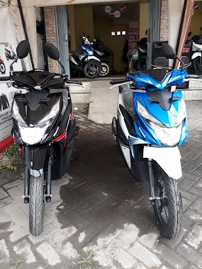 Honda Mitra Gemilang Poris, Author: Joko Budi