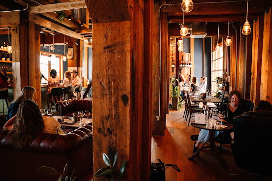 Flâneur Wines by null