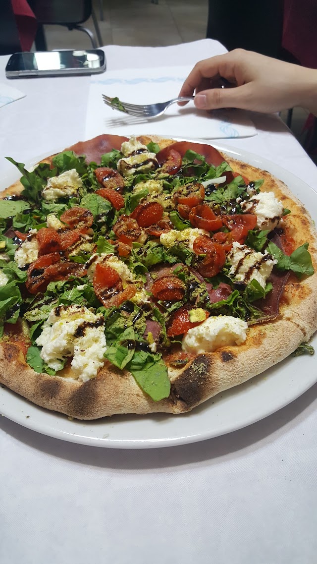 Pizzeria La Tana del Lupo