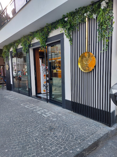 Bar Comes - Visual
