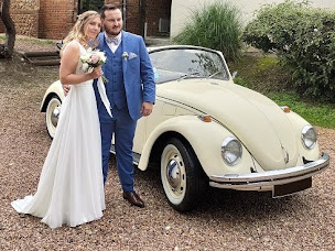 Photo n°25 de Mariage Giverny En Anciennes à Blaru (Service de chauffeur particulier)