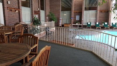 Photos of Ramada Plaza Fort Wayne Hotel & Conference Center