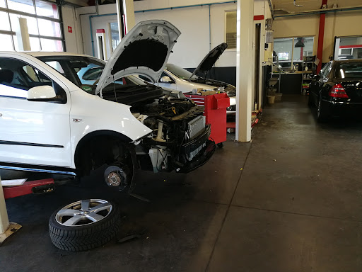 Autobedrijf Slots B.V.