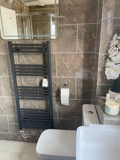 Fixed & Fitted - Kitchen & Bathroom Fitters - Thumbnail